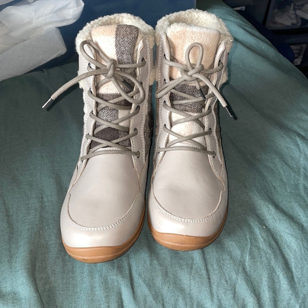 Winter boots